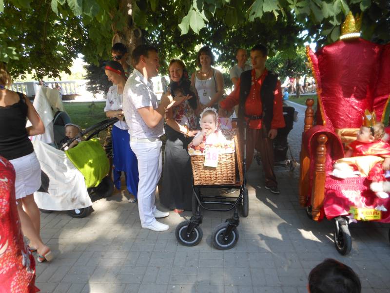 DSCN1815- Фото Третьего Севастопольского Парада Колясок