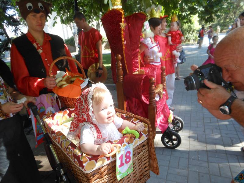 DSCN1821- Фото Третьего Севастопольского Парада Колясок