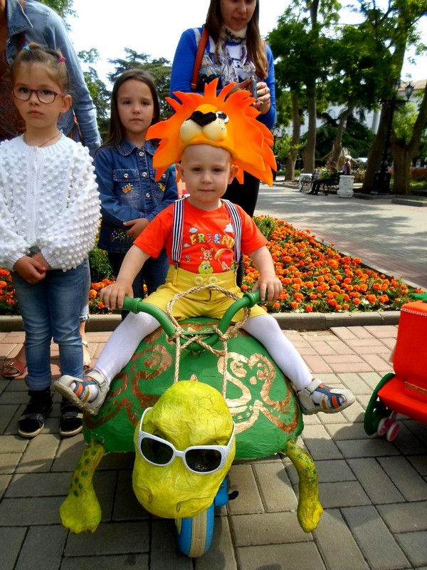 Пятый Севастопольский Парад колясок-039- Пятый Севастопольский Парад колясок (фото)