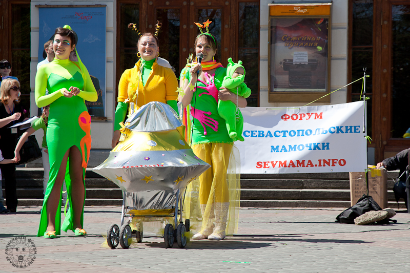 paradklogo-55- Первый Севастопольский парад колясок