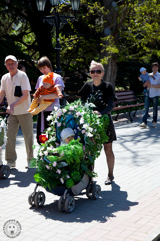 paradklogo-180- Первый Севастопольский парад колясок
