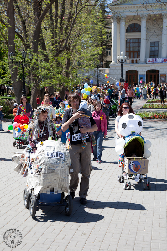 paradklogo-159- Первый Севастопольский парад колясок