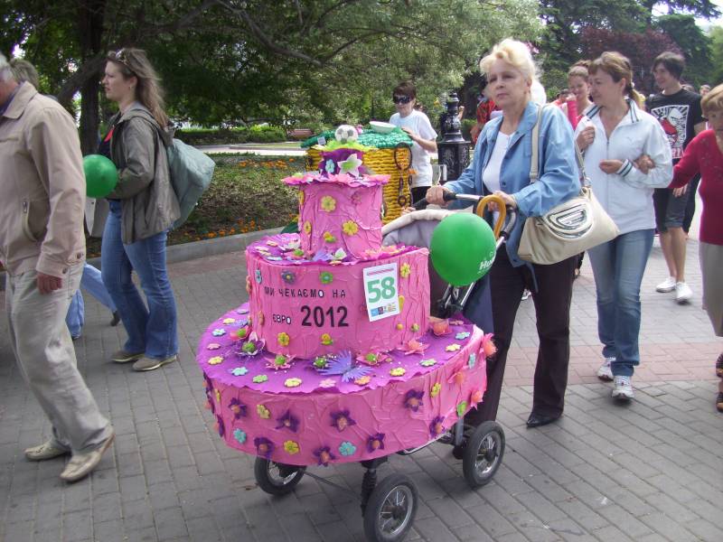 Фотография 1- Парад колясок Севастополь 2012