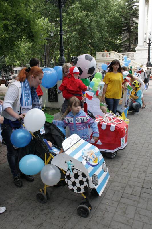Фотография 1- Парад колясок Севастополь 2012